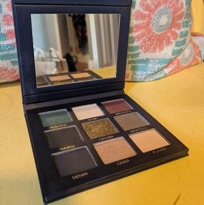 Beautycounter Velvet Eyeshadow Palette Statement